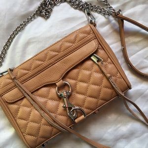 Rebecca Minkoff cross body in excellent condition!